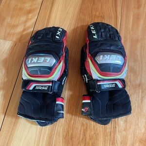 Leki Women’s Ski race gloves!